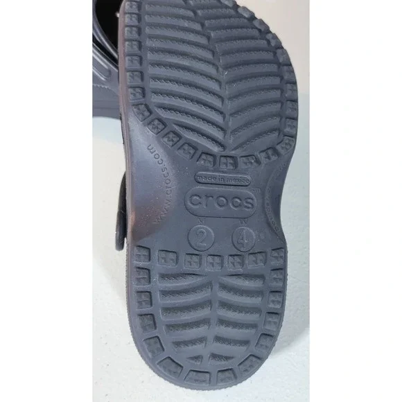 Crocs Classic Clog Cobalt Blue Unisex Slip On Sandals Mens Size 2 Womens Size 4 - Picture 7 of 7